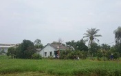 Đâm chết vợ rồi chờ trời sáng đến công an đầu thú Đâm chết vợ rồi chờ trời sáng đến công an đầu thú