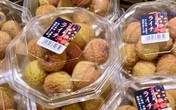 2 tấn vải thiều sang Nhật bán hết sạch với giá 600.000 đồng/kg 2 tấn vải thiều sang Nhật bán hết sạch với giá 600.000 đồng/kg