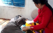 Cụ bà 78 tuổi bị con dâu, cháu nội bỏ ở nhà hoang đã qua đời Cụ bà 78 tuổi bị con dâu, cháu nội bỏ ở nhà hoang đã qua đời