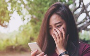 Cần tiền gấp nên giấu chị dâu hỏi vay tiền anh trai, khi nhận được tin nhắn chuyển khoản mà tôi bật khóc hối hận Cần tiền gấp nên giấu chị dâu hỏi vay tiền anh trai, khi nhận được tin nhắn chuyển khoản mà tôi bật khóc hối hận