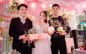 Độc đáo đội bạn thân mang cả 'vườn rau' làm quà cưới khiến cô dâu chú rể chỉ biết cười tươi Độc đáo đội bạn thân mang cả 'vườn rau' làm quà cưới khiến cô dâu chú rể chỉ biết cười tươi