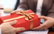 Méo mặt đặt quà Tết cho nhân viên, đối tác, mở ra... mốc meo, hết hạn Méo mặt đặt quà Tết cho nhân viên, đối tác, mở ra... mốc meo, hết hạn