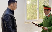 Tạm giam 1 nhân viên lừa chiếm đoạt 6 đại lý bán hàng hơn 1,1 tỉ đồng Tạm giam 1 nhân viên lừa chiếm đoạt 6 đại lý bán hàng hơn 1,1 tỉ đồng