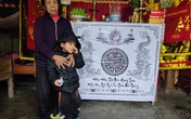 Xót xa cảnh cụ già chăm sóc cháu nội 4 tuổi có bố mất vì tai nạn giao thông Xót xa cảnh cụ già chăm sóc cháu nội 4 tuổi có bố mất vì tai nạn giao thông