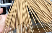 Một lần ngột thở 'hương trầm' hoá chất, nhà giàu bỏ chục triệu mua hương trầm sạch Một lần ngột thở 'hương trầm' hoá chất, nhà giàu bỏ chục triệu mua hương trầm sạch