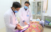 Người đàn ông quê Hải Dương bị đứt gần rời bàn tay do máy cưa gỗ Người đàn ông quê Hải Dương bị đứt gần rời bàn tay do máy cưa gỗ