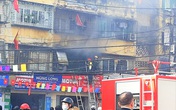 Hải Phòng: Giải cứu an toàn cháu bé 5 tuổi trong đám cháy tại nhà tập thể cũ Hải Phòng: Giải cứu an toàn cháu bé 5 tuổi trong đám cháy tại nhà tập thể cũ