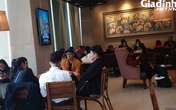 Hà Nội: Rùng mình với quán ăn rôm rả, tập nập “như chưa hề có” dịch COVID-19 Hà Nội: Rùng mình với quán ăn rôm rả, tập nập “như chưa hề có” dịch COVID-19