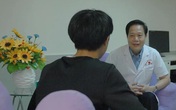 Mẹ nửa đêm thức dậy đi vệ sinh, tạt qua phòng con trai liền thấy cảnh tượng đáng sợ, hôm sau tức tốc đưa con đi khám tâm thần Mẹ nửa đêm thức dậy đi vệ sinh, tạt qua phòng con trai liền thấy cảnh tượng đáng sợ, hôm sau tức tốc đưa con đi khám tâm thần