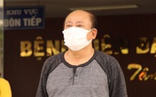Bệnh nhân nặng nhất tại Bệnh viện Dã chiến số 2 tri ân thầy thuốc khi khỏi bệnh Bệnh nhân nặng nhất tại Bệnh viện Dã chiến số 2 tri ân thầy thuốc khi khỏi bệnh