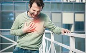 Bỗng dưng bị đau thắt ngực, hãy nghĩ đến căn bệnh chết người này Bỗng dưng bị đau thắt ngực, hãy nghĩ đến căn bệnh chết người này