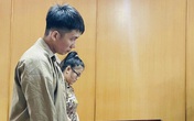 Tiếng khóc trẻ thơ ở tòa án Tiếng khóc trẻ thơ ở tòa án