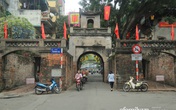 Người đàn ông gần 20 năm canh giữ cửa ô cuối cùng của Hà Nội: Lương chẳng bao nhiêu, áp lực đủ điều nhưng "duyên nợ" là thứ đứng trên tiền bạc Người đàn ông gần 20 năm canh giữ cửa ô cuối cùng của Hà Nội: Lương chẳng bao nhiêu, áp lực đủ điều nhưng "duyên nợ" là thứ đứng trên tiền bạc