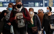 Paris trước giờ phong tỏa: Vội vã lên tàu, chen chân trong siêu thị Paris trước giờ phong tỏa: Vội vã lên tàu, chen chân trong siêu thị