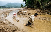 Lào Cai: Suối Ngòi San bị thắt dòng, người dân lo lũ lịch sử lặp lại Lào Cai: Suối Ngòi San bị thắt dòng, người dân lo lũ lịch sử lặp lại