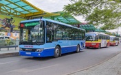 Từ 0h ngày 8/3, Hà Nội bỏ giãn cách hành khách trên xe dịch vụ Từ 0h ngày 8/3, Hà Nội bỏ giãn cách hành khách trên xe dịch vụ