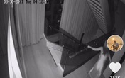 Vụ mất trộm bạc tỷ của Ngọc Trinh đang gây tranh cãi, Vũ Khắc Tiệp có động thái lạ trên MXH liên quan đến clip CCTV? Vụ mất trộm bạc tỷ của Ngọc Trinh đang gây tranh cãi, Vũ Khắc Tiệp có động thái lạ trên MXH liên quan đến clip CCTV?
