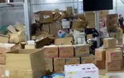 5.000 người xem livestream, mỗi ngày chủ kho xuất 1.000 đơn TPCN giả cùng nhiều loại hàng nhái 5.000 người xem livestream, mỗi ngày chủ kho xuất 1.000 đơn TPCN giả cùng nhiều loại hàng nhái