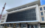 Chánh văn phòng huyện có đến... 2 ngày, tháng, năm sinh Chánh văn phòng huyện có đến... 2 ngày, tháng, năm sinh