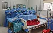 Bệnh nhi đầu tiên ở Việt Nam bị u nguyên bào võng mạc được ghép tế bào gốc thành công Bệnh nhi đầu tiên ở Việt Nam bị u nguyên bào võng mạc được ghép tế bào gốc thành công