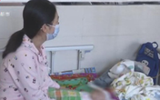 Con 50 ngày tuổi nhập viện do bị chảy máu não, mẹ ân hận vì chế độ ăn uống sai lầm trong lúc mang thai Con 50 ngày tuổi nhập viện do bị chảy máu não, mẹ ân hận vì chế độ ăn uống sai lầm trong lúc mang thai