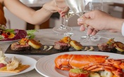 Nhiều người đi ăn nhà hàng ngại gói thức ăn mang về vì cho đó là hành động đáng xấu hổ, nhưng đó lại là suy nghĩ sai lầm Nhiều người đi ăn nhà hàng ngại gói thức ăn mang về vì cho đó là hành động đáng xấu hổ, nhưng đó lại là suy nghĩ sai lầm