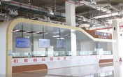 Bến xe Miền Đông mới vắng vẻ, nhưng xe dù tấp nập đón khách Bến xe Miền Đông mới vắng vẻ, nhưng xe dù tấp nập đón khách
