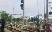 TP.HCM: Vấp ngã khi đi bộ vào đường sắt, người phụ nữ bị xe lửa cán đứt chân TP.HCM: Vấp ngã khi đi bộ vào đường sắt, người phụ nữ bị xe lửa cán đứt chân