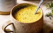 Ai cũng thích nghệ mật ong mà không biết rằng nghệ kết hợp với thứ này còn hiệu quả gấp bội, vừa đẹp da lại còn chống nhiều bệnh tật Ai cũng thích nghệ mật ong mà không biết rằng nghệ kết hợp với thứ này còn hiệu quả gấp bội, vừa đẹp da lại còn chống nhiều bệnh tật