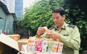Phát hiện gần 14.000 lọ tinh dầu thuốc lá điện tử nhập khẩu không rõ nguồn gốc Phát hiện gần 14.000 lọ tinh dầu thuốc lá điện tử nhập khẩu không rõ nguồn gốc