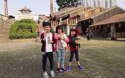 Biết 2 trong 3 đứa con không phải máu mủ, chồng kiện đòi bồi thường, chẳng ngờ tòa ra phán quyết lật ngược tình thế sau khi nghe vợ trần tình Biết 2 trong 3 đứa con không phải máu mủ, chồng kiện đòi bồi thường, chẳng ngờ tòa ra phán quyết lật ngược tình thế sau khi nghe vợ trần tình