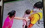 Cả tin giao con cho bạn gái mới quen, người bố đau đớn trải qua 42 tiếng sống không bằng chết, suýt hối hận không kịp Cả tin giao con cho bạn gái mới quen, người bố đau đớn trải qua 42 tiếng sống không bằng chết, suýt hối hận không kịp
