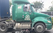 Va chạm với xe container, nữ sinh viên ở TP.HCM bị cán tử vong thương tâm Va chạm với xe container, nữ sinh viên ở TP.HCM bị cán tử vong thương tâm