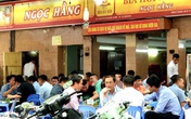 Hỏa tốc: Hà Nội tạm dừng hoạt động các nhà hàng, quán bia, giải tỏa chợ cóc, chợ tạm từ hôm nay để chống dịch Hỏa tốc: Hà Nội tạm dừng hoạt động các nhà hàng, quán bia, giải tỏa chợ cóc, chợ tạm từ hôm nay để chống dịch
