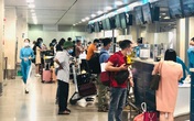 Khách ngóng tiền hoàn vé máy bay, tàu tết 2021 Khách ngóng tiền hoàn vé máy bay, tàu tết 2021