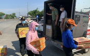Thắm tình đồng chí từ những phần quà các nữ chiến sĩ công an ở Huế gửi tới lực lượng tuyến đầu Thắm tình đồng chí từ những phần quà các nữ chiến sĩ công an ở Huế gửi tới lực lượng tuyến đầu