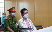 Nước mắt ướt đẫm phiên tòa xử kẻ phóng hỏa khiến 3 cô cháu chết thảm Nước mắt ướt đẫm phiên tòa xử kẻ phóng hỏa khiến 3 cô cháu chết thảm