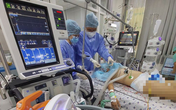 Bệnh nhân COVID-19 mới 37 tuổi nguy kịch phải đặt ECMO Bệnh nhân COVID-19 mới 37 tuổi nguy kịch phải đặt ECMO