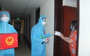 787 cử tri đặc biệt ở Thừa Thiên Huế được bầu cử ngay tại cửa phòng cách ly 787 cử tri đặc biệt ở Thừa Thiên Huế được bầu cử ngay tại cửa phòng cách ly