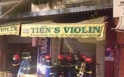 TP.HCM: Căn nhà bốc cháy dữ dội lúc rạng sáng, 3 người lớn và 1 trẻ em mắc kẹt được giải cứu kịp thời TP.HCM: Căn nhà bốc cháy dữ dội lúc rạng sáng, 3 người lớn và 1 trẻ em mắc kẹt được giải cứu kịp thời
