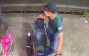 Thưởng 100 triệu cho người cung cấp tin giúp bắt kẻ sát hại bác sĩ Thưởng 100 triệu cho người cung cấp tin giúp bắt kẻ sát hại bác sĩ