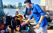 Tuổi trẻ ngành y tế Quảng Trị vào chợ phát khẩu trang, tuyên truyền phòng chống dịch cho người dân Tuổi trẻ ngành y tế Quảng Trị vào chợ phát khẩu trang, tuyên truyền phòng chống dịch cho người dân