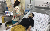 Bị cha mắng vì ham chơi game, nam sinh 15 tuổi uống thuốc trừ cỏ Bị cha mắng vì ham chơi game, nam sinh 15 tuổi uống thuốc trừ cỏ