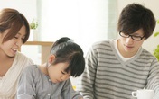 "Chạy đua" cho trẻ học chữ trước khi vào lớp 1: Đừng ép con "chín sớm" "Chạy đua" cho trẻ học chữ trước khi vào lớp 1: Đừng ép con "chín sớm"