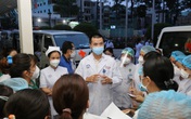 Hàng trăm nhân viên BV Chợ Rẫy khẩn cấp tham gia xét nghiệm COVID-19 cho người dân TP.HCM