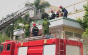 Nghệ An: Giải cứu người đàn ông định nhảy lầu tự tử tại bệnh viện Nghệ An: Giải cứu người đàn ông định nhảy lầu tự tử tại bệnh viện