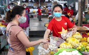 Test nhanh COVID-19 người bán hàng ở chợ hàng tuần, phát thẻ đi chợ ngày chẵn - lẻ Test nhanh COVID-19 người bán hàng ở chợ hàng tuần, phát thẻ đi chợ ngày chẵn - lẻ