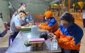 Nhiều tài xế giao hàng bị phạt vì công ty thông báo được hoạt động sau 18h Nhiều tài xế giao hàng bị phạt vì công ty thông báo được hoạt động sau 18h
