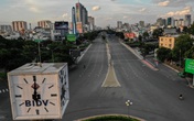 Đường phố Sài Gòn vắng lặng chưa từng thấy sau 18h Đường phố Sài Gòn vắng lặng chưa từng thấy sau 18h