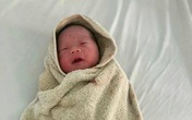 TP.HCM: Bé trai sơ sinh bị bỏ rơi trước cổng chùa TP.HCM: Bé trai sơ sinh bị bỏ rơi trước cổng chùa